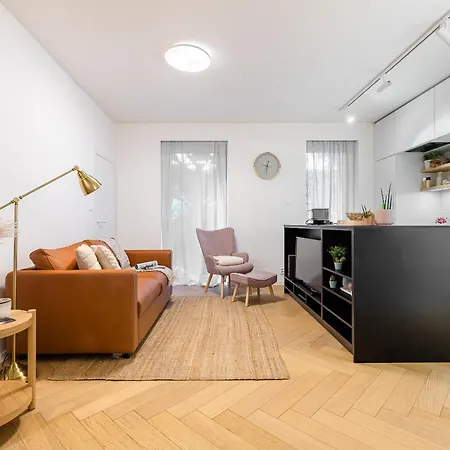Apartment Bnb Urban Oasis - Medic Garden Bratislava