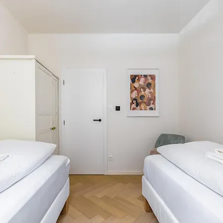 Bnb Urban Oasis - Medic Garden Apartament